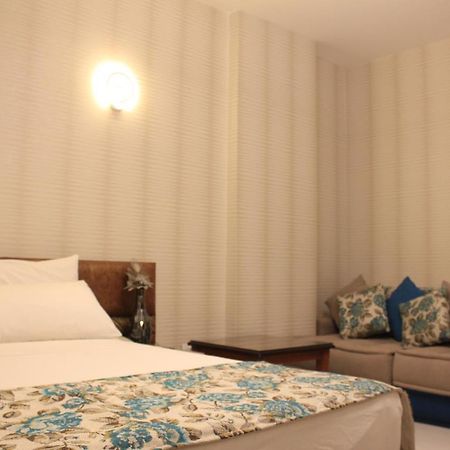 Camelot Hotel Jounieh Eksteriør billede