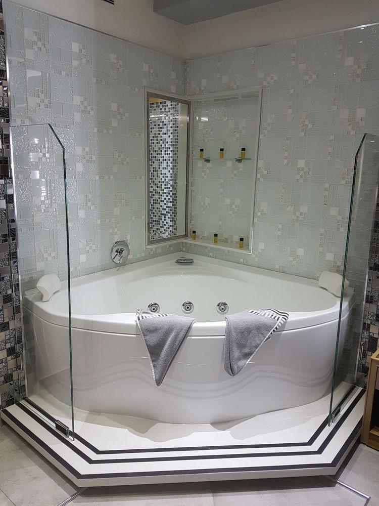 Camelot Hotel Jounieh Eksteriør billede