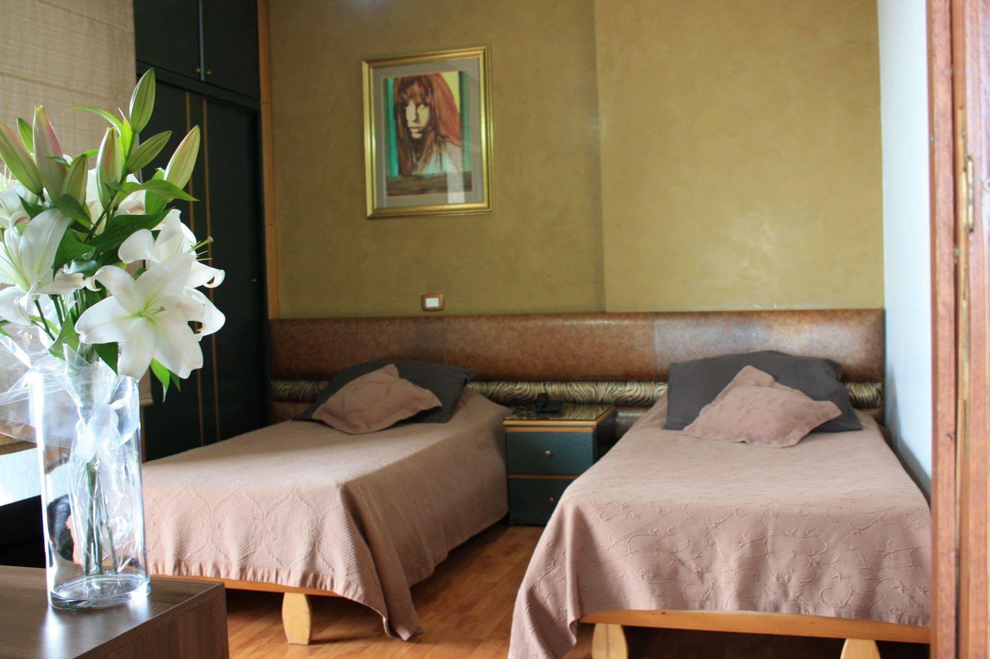Camelot Hotel Jounieh Eksteriør billede